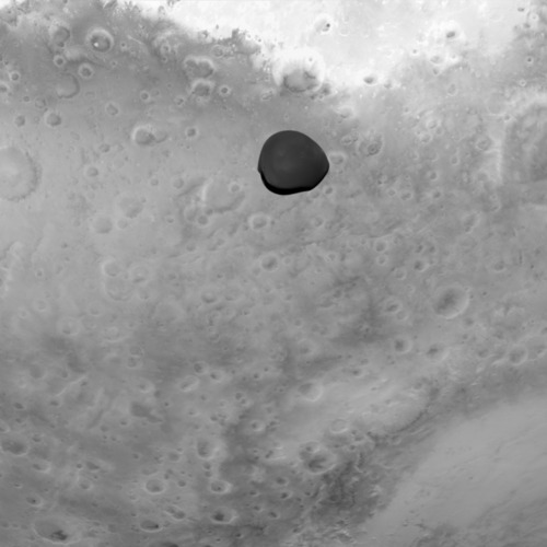 Ako asteroid preformoval marťanský mesiac Deimos