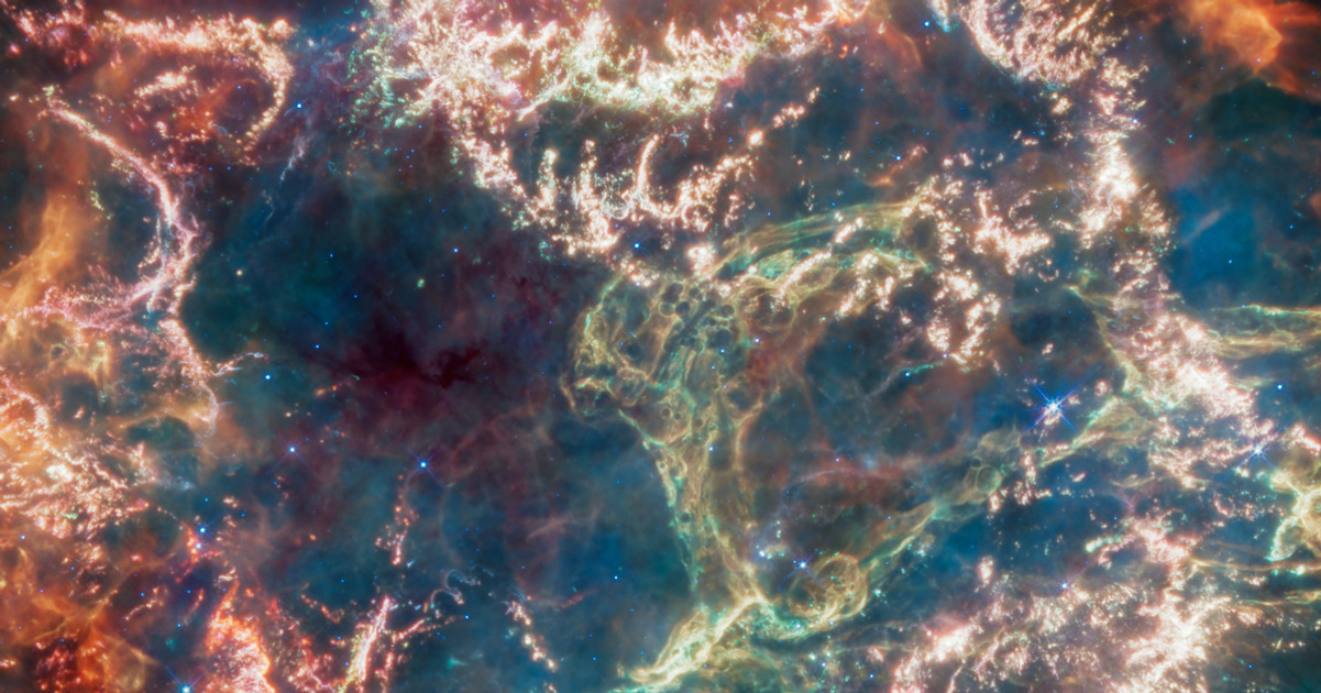 Senzor ďalekohľadu Jamesa Webba má poruchu. V&nbsp;apríli ukázal prstence Uránu aj rodiacu sa kopu galaxií