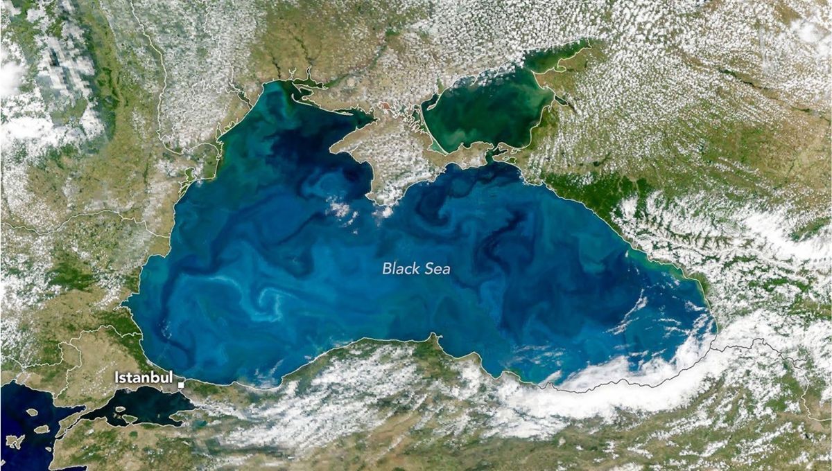 Prečo Čierne more mení farbu? Satelity odhalili fascinujúci tyrkysový úkaz