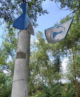 stredu vesmíru stred-vesmiru-monument